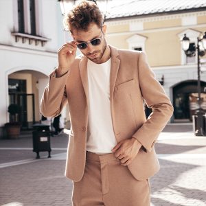 H2-Tendances-pour-les-costumes-sur-mesure-pour-hommes