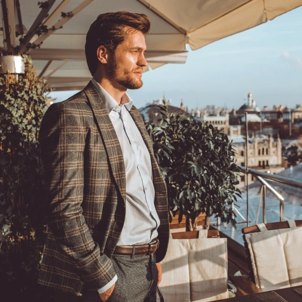 Tissus haut de gamme pour costume sur mesure à Paris - laine italienne et cachemire